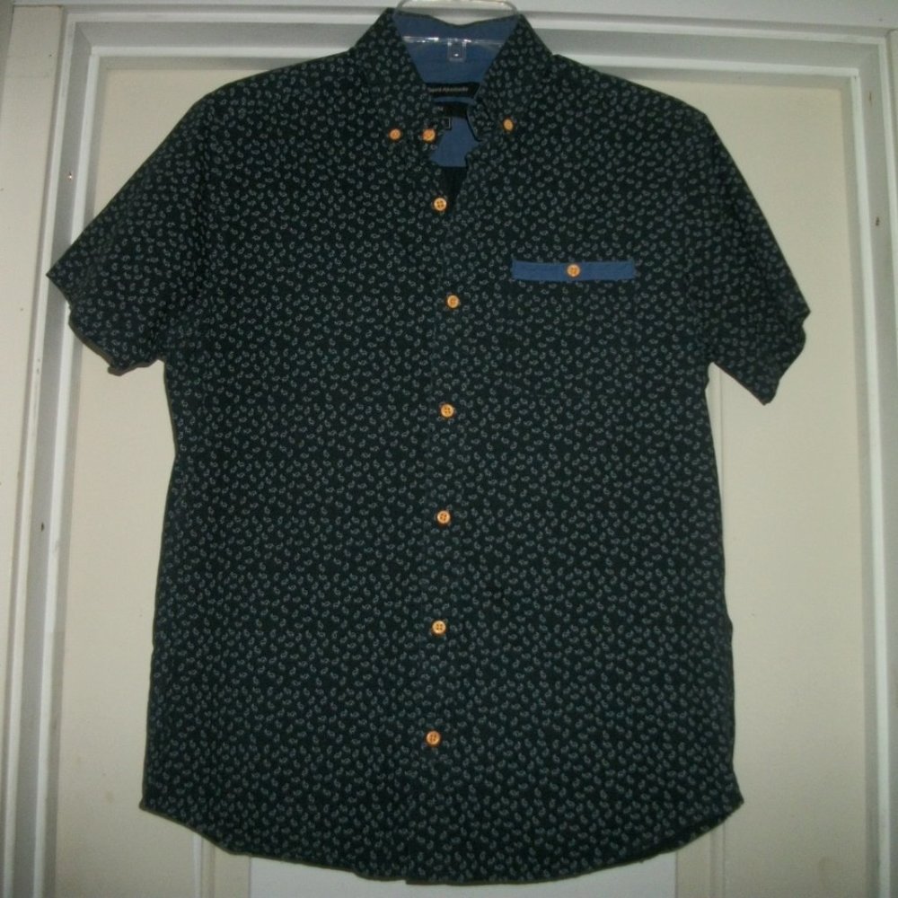 C & A CUTE MENS SHORT SLEEVE NAVY PRINT SHIRT S/ M